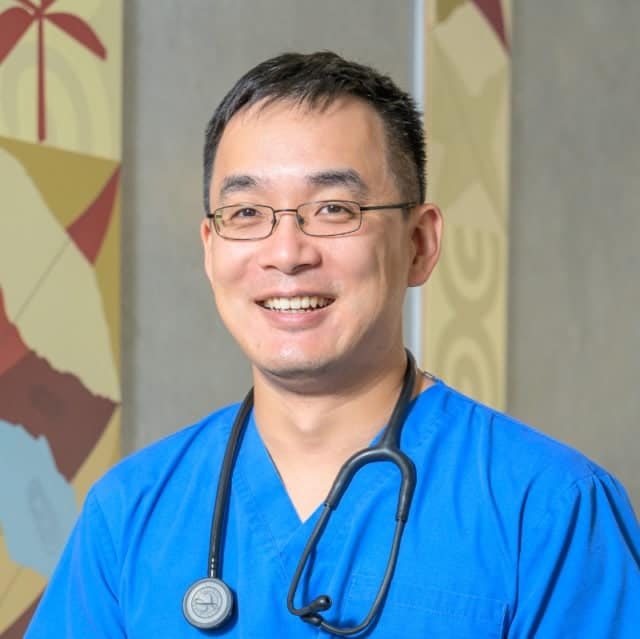 Dr Yen chen, Doctor